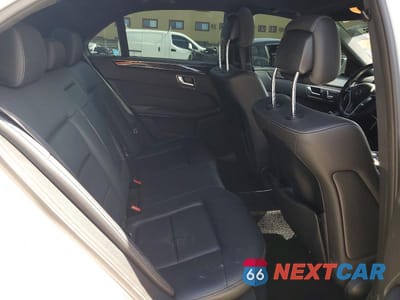 Zdjęcie 10 z 13 samochodu: 2016 MERCEDES-BENZ E 350 VIN:WDDHF5KBXGB262545 - miniatura