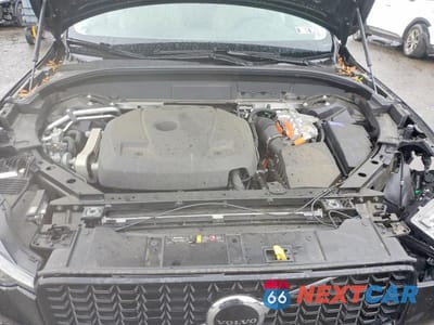 Zdjęcie 12 z 13 samochodu: 2023 VOLVO XC60 PLUS VIN:YV4H60DW9P1217810 - miniatura