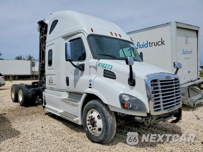 2018 FREIGHTLINER CASCADIA 113 SEMI TRUCK 1FUJGHD91JLJX8273 - główne zdjęcie licytacji z USA - miniatura