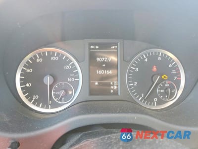 Zdjęcie 9 z 13 samochodu: 2017 MERCEDES-BENZ METRIS VIN:WD4PG2EE5H3302314 - miniatura