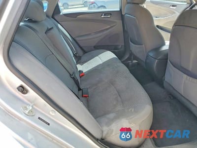 Zdjęcie 10 z 12 samochodu: 2012 HYUNDAI SONATA GLS VIN:5NPEB4AC5CH467809 - miniatura