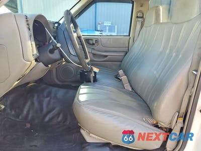Zdjęcie 7 z 12 samochodu: 1998 CHEVROLET S TRUCK S10 VIN:1GCCS1443WK173888 - miniatura