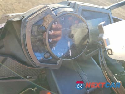 Zdjęcie 7 z 9 samochodu: 2021 KAWASAKI ZX636 K VIN:JKBZXJG11MA015572 - miniatura