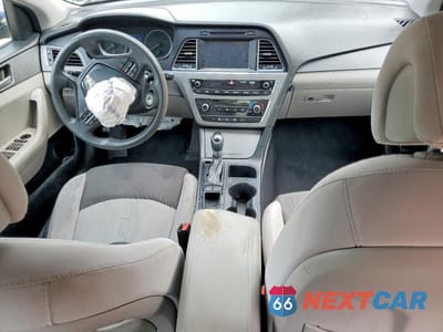 Zdjęcie 8 z 13 samochodu: 2016 HYUNDAI SONATA SE VIN:5NPE24AFXGH366202 - miniatura