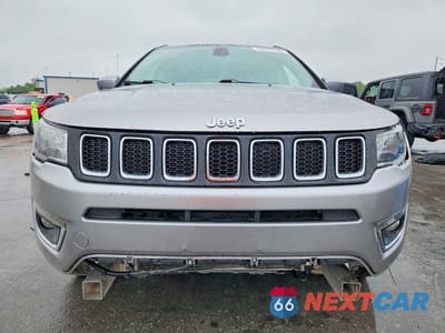 Piąte zdjęcie samochodu w środku: 2020 JEEP COMPASS LIMITED VIN:3C4NJCCB1LT187743 - miniatura