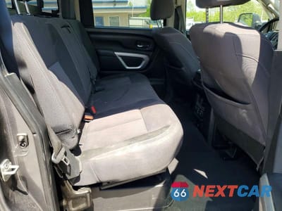 Zdjęcie 10 z 12 samochodu: 2021 NISSAN TITAN SV VIN:1N6AA1ED6MN516324 - miniatura
