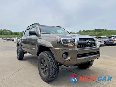 2011 TOYOTA TACOMA DOUBLE CAB 3TMLU4EN8BM060850 - główne zdjęcie licytacji z USA - miniatura