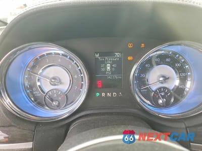 Zdjęcie 9 z 12 samochodu: 2011 CHRYSLER 300 LIMITED VIN:2C3CA5CG1BH546650 - miniatura