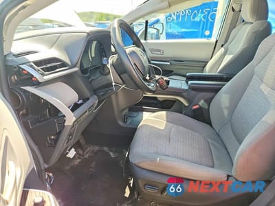 Zdjęcie 7 z 14 samochodu: 2024 TOYOTA SIENNA LE VIN:5TDKRKECXRS188016 - miniatura