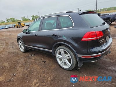 Drugie zdjęcie samochodu z przodu: 2017 VOLKSWAGEN TOUAREG EXECUTIVE VIN:WVGGF7BP5HD004982 - miniatura