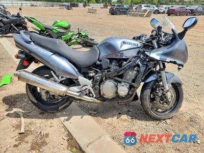 2003 SUZUKI GSX750 F JS1GR7GA332100608 - główne zdjęcie licytacji z USA - miniatura