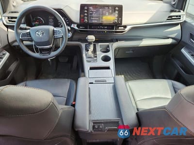 Zdjęcie 8 z 12 samochodu: 2023 TOYOTA SIENNA WOODLAND EDITION VIN:5TDCSKFC5PS085865 - miniatura