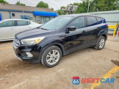2017 FORD ESCAPE SE 1FMCU0GD3HUD83457 - główne zdjęcie licytacji z USA - miniatura