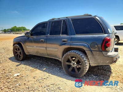 Drugie zdjęcie samochodu z przodu: 2004 CHEVROLET TRAILBLAZER LS VIN:1GNDS13S342407861 - miniatura