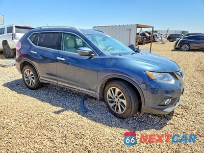 Czwarte zdjęcie samochodu z boku: 2015 NISSAN ROGUE SL VIN:5N1AT2MVXFC790181 - miniatura