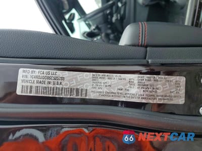 Zdjęcie 14 z 14 samochodu: 2025 DODGE DURANGO GT VIN:1C4RDJDG0SC525733 - miniatura