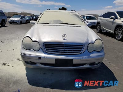 Piąte zdjęcie samochodu w środku: 2003 MERCEDES-BENZ C 240 SPORTWAGON VIN:WDBRH61J53F390703 - miniatura