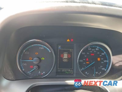 Zdjęcie 9 z 13 samochodu: 2018 TOYOTA RAV4 HYBRID LIMITED AWD VIN:JTMDJREV1JD190618 - miniatura