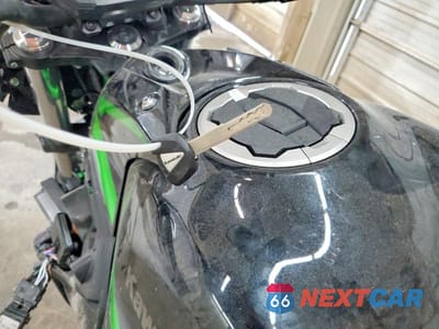 Zdjęcie 8 z 9 samochodu: 2025 KAWASAKI ER650 N VIN:ML5EREN12SDAF1787 - miniatura
