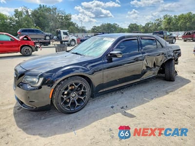 2019 CHRYSLER 300 S 2C3CCABGXKH590716 - główne zdjęcie licytacji z USA - miniatura
