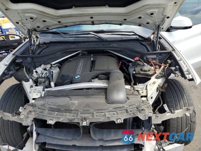 Zdjęcie 12 z 14 samochodu: 2015 BMW X5 SDRIVE35I VIN:5UXKR2C51F0H40667 - miniatura