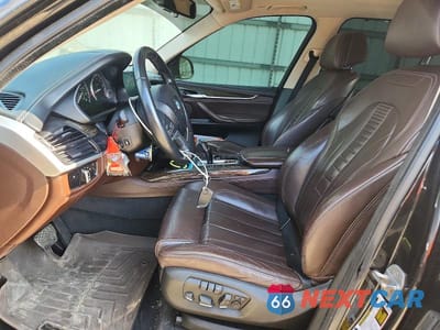 Zdjęcie 7 z 13 samochodu: 2016 BMW X5 XDRIVE50I VIN:5UXKR6C51G0J80980 - miniatura