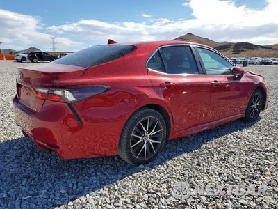 Trzecie zdjęcie samochodu z tyłu: 2022 TOYOTA CAMRY SE VIN:4T1G11AK9NU030708 - miniatura
