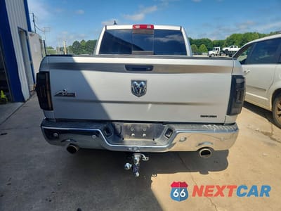 Zdjęcie 6 z 12 samochodu: 2016 RAM 1500 SLT VIN:1C6RR6LT0GS128136 - miniatura