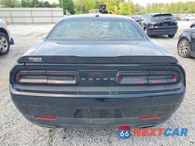 Zdjęcie 6 z 12 samochodu: 2020 DODGE CHALLENGER SXT VIN:2C3CDZAG2LH227373 - miniatura
