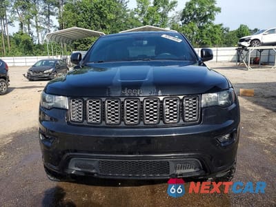 Piąte zdjęcie samochodu w środku: 2019 JEEP GRAND CHEROKEE LAREDO VIN:1C4RJEAG6KC716027 - miniatura