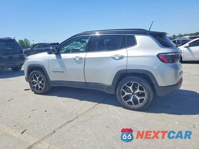 Drugie zdjęcie samochodu z przodu: 2025 JEEP COMPASS LIMITED VIN:3C4NJDCN6ST512353 - miniatura