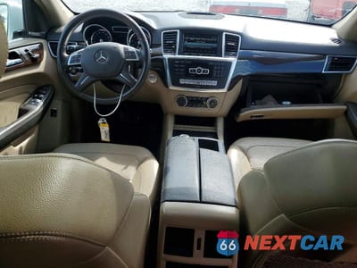 Zdjęcie 8 z 13 samochodu: 2015 MERCEDES-BENZ ML 350 4MATIC VIN:4JGDA5HB5FA505418 - miniatura