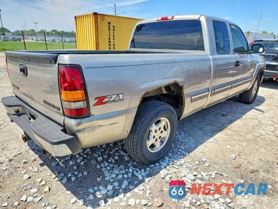 Trzecie zdjęcie samochodu z tyłu: 2002 CHEVROLET SILVERADO K1500 VIN:1GCEK19T12E185622 - miniatura
