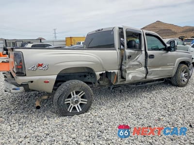 Trzecie zdjęcie samochodu z tyłu: 2003 CHEVROLET SILVERADO K1500 HEAVY DUTY VIN:1GCGK13U93F229629 - miniatura