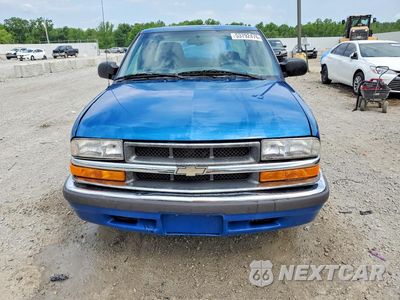 Piąte zdjęcie samochodu w środku: 2000 CHEVROLET S TRUCK S10 VIN:1GCCS1958Y8282106 - miniatura