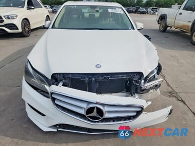 Piąte zdjęcie samochodu w środku: 2014 MERCEDES-BENZ E 350 VIN:WDDHF5KB9EB022559 - miniatura