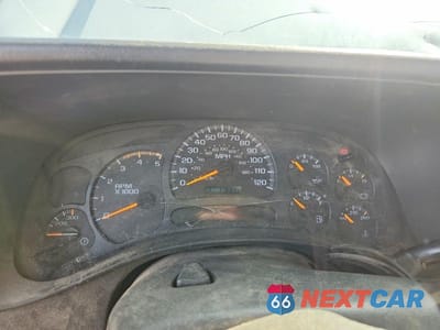 Zdjęcie 9 z 12 samochodu: 2004 CHEVROLET SILVERADO K3500 VIN:1GBHK39214E285551 - miniatura
