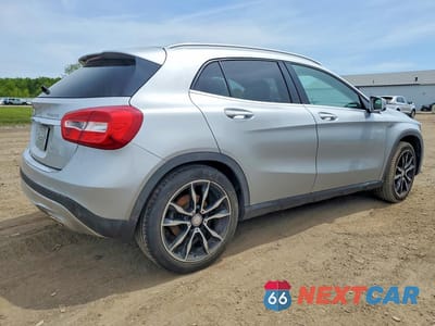 Trzecie zdjęcie samochodu z tyłu: 2015 MERCEDES-BENZ GLA 250 4MATIC VIN:WDCTG4GB5FJ065401 - miniatura