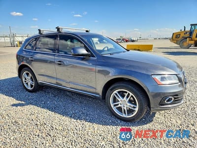 Czwarte zdjęcie samochodu z boku: 2016 AUDI Q5 PREMIUM PLUS VIN:WA1L2AFP8GA022473 - miniatura