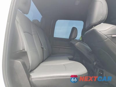 Zdjęcie 11 z 13 samochodu: 2024 RAM 3500 TRADESMAN VIN:3C63RRGL3RG132371 - miniatura