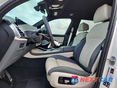 Zdjęcie 7 z 14 samochodu: 2026 BMW X7 ALPINA XB7 VIN:5UX43EM08T9056024 - miniatura