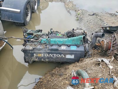 Zdjęcie 7 z 10 samochodu: 2012 VOLVO VN VNL VIN:4V4NC9EJ5CN545559 - miniatura