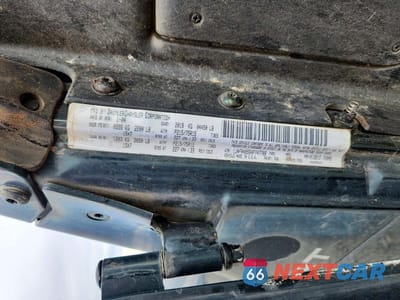 Zdjęcie 13 z 13 samochodu: 2004 JEEP WRANGLER / TJ SPORT VIN:1J4FA49S64P747788 - miniatura