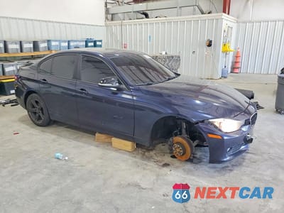 Czwarte zdjęcie samochodu z boku: 2014 BMW 320 I XDRIVE VIN:WBA3C3C57EP660769 - miniatura