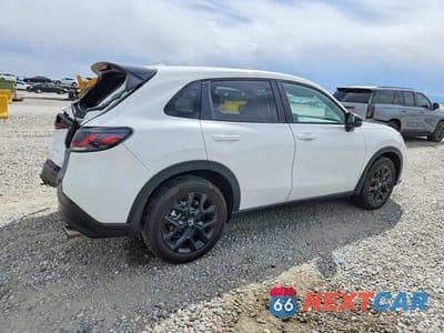 Trzecie zdjęcie samochodu z tyłu: 2025 HONDA HR-V SPORT VIN:3CZRZ2H50SM738237 - miniatura