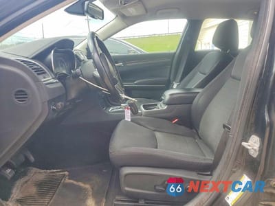 Zdjęcie 7 z 13 samochodu: 2020 CHRYSLER 300 TOURING VIN:2C3CCAAG6LH120380 - miniatura