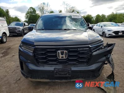 Piąte zdjęcie samochodu w środku: 2025 HONDA PILOT BLACK VIN:5FNYG1H94SB121724 - miniatura