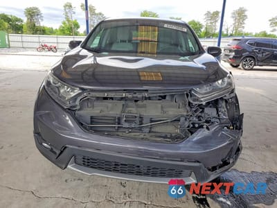 Piąte zdjęcie samochodu w środku: 2018 HONDA CR-V EX VIN:7FARW1H53JE027826 - miniatura