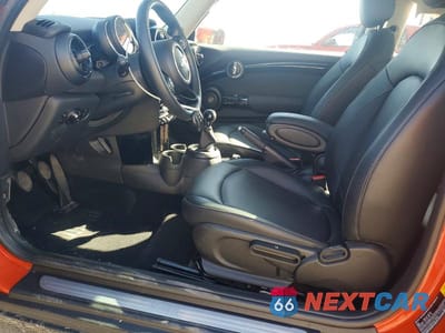 Zdjęcie 7 z 13 samochodu: 2021 MINI COOPER VIN:WMWXR3C08M2N75889 - miniatura
