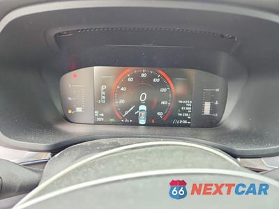 Zdjęcie 9 z 12 samochodu: 2019 VOLVO S60 T6 MOMENTUM VIN:7JRA22TK4KG011635 - miniatura